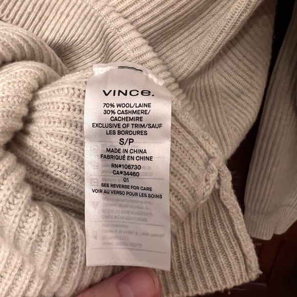 EUC Vince wool cashmere ivory cream sweater - Picture 3 of 4